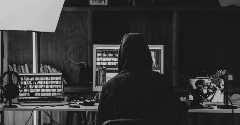 Vizard AI 视频转文字全攻略：从高精度转录到文本驱动剪辑的深度评测