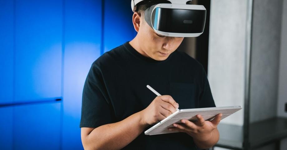 Vizard 全方位指南：AI 视频剪辑、VR 科研软件与词义解析